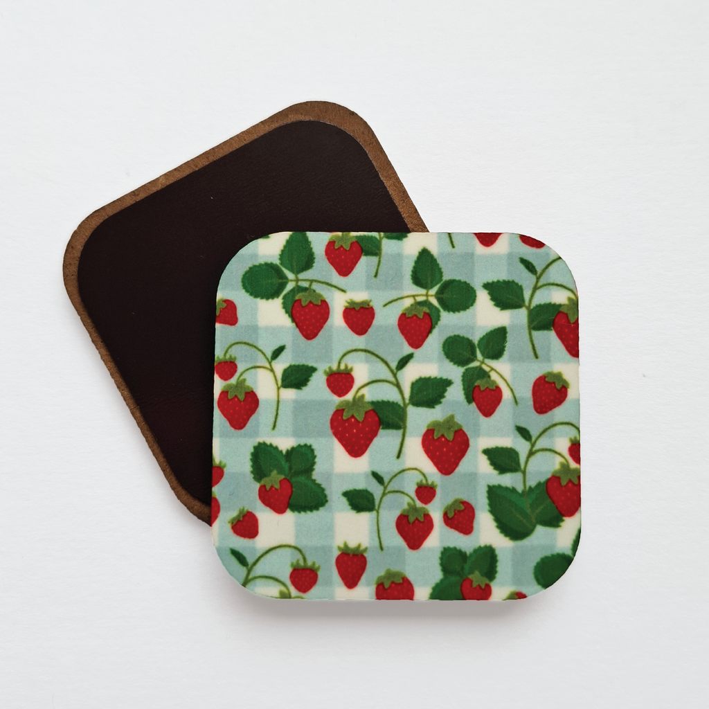 Strawberry Picnic Fridge Magets